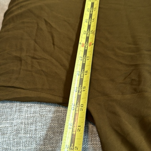 Lacausa Viscose Olive Green Sheer Chiffon Top - Picture 4 of 5